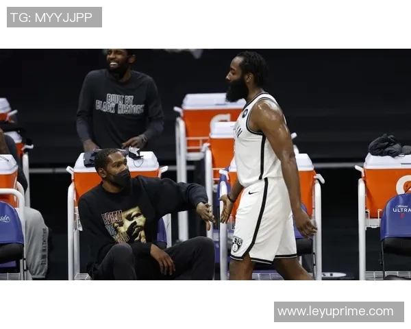 薪资专家建议独行侠交易浓眉与欧文迅速围绕弗拉格重建球队竞争力